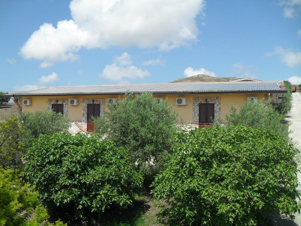 Agriturismo La Targa Buonfornello Exterior foto